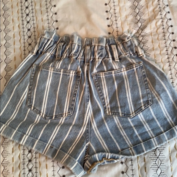 PacSun High Waisted Shorts - Picture 3 of 7